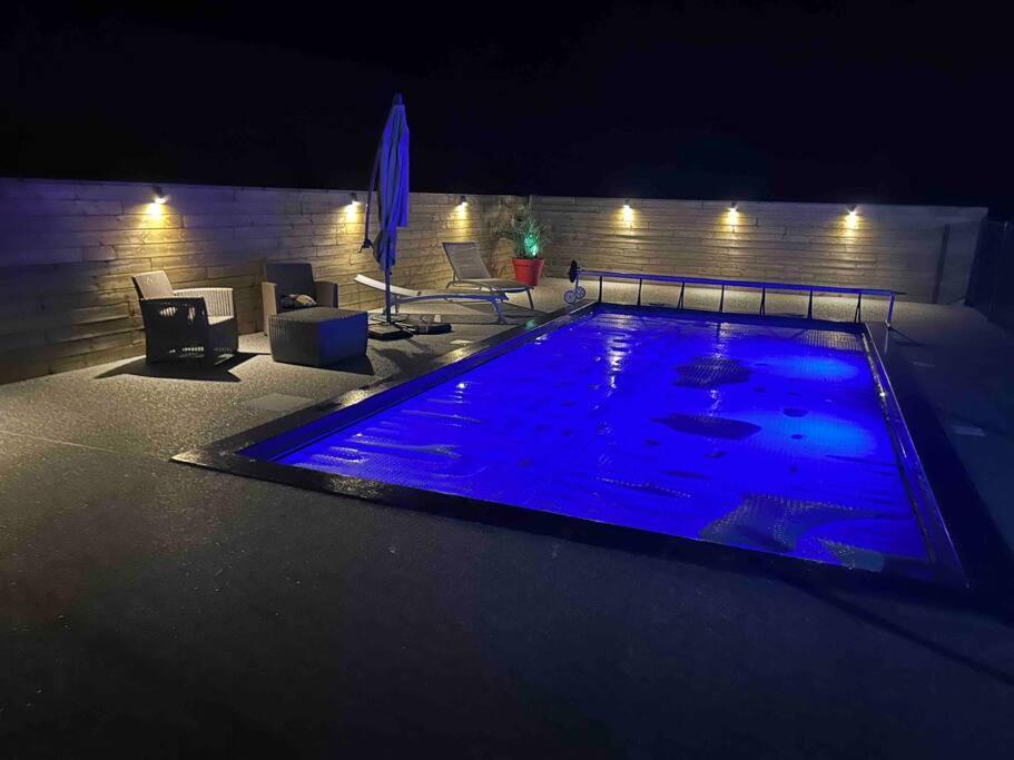 Gite Avec Spa Privatif* Saint-Symphorien-les-Buttes Luaran gambar