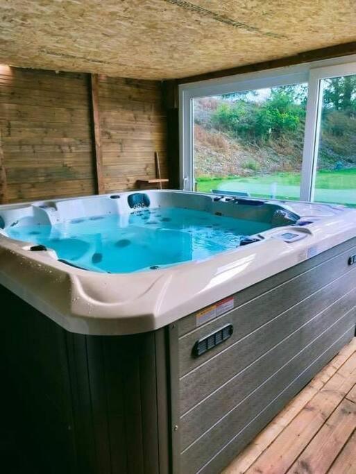 Gite Avec Spa Privatif* Saint-Symphorien-les-Buttes Luaran gambar